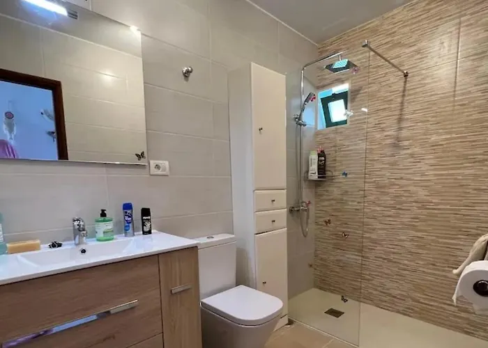 Buena Pesca 18 By Jk Lanzarote * Tias